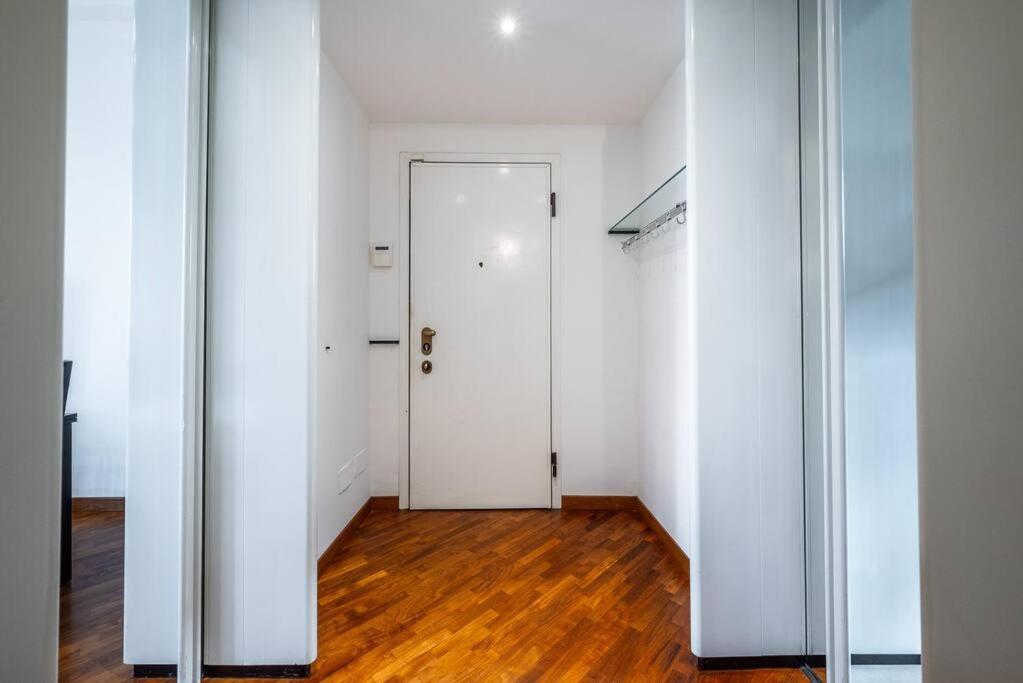 Ferienwohnung Carrobbio'S Nest - Elegant With Wifi And Netflix Mailand Exterior foto